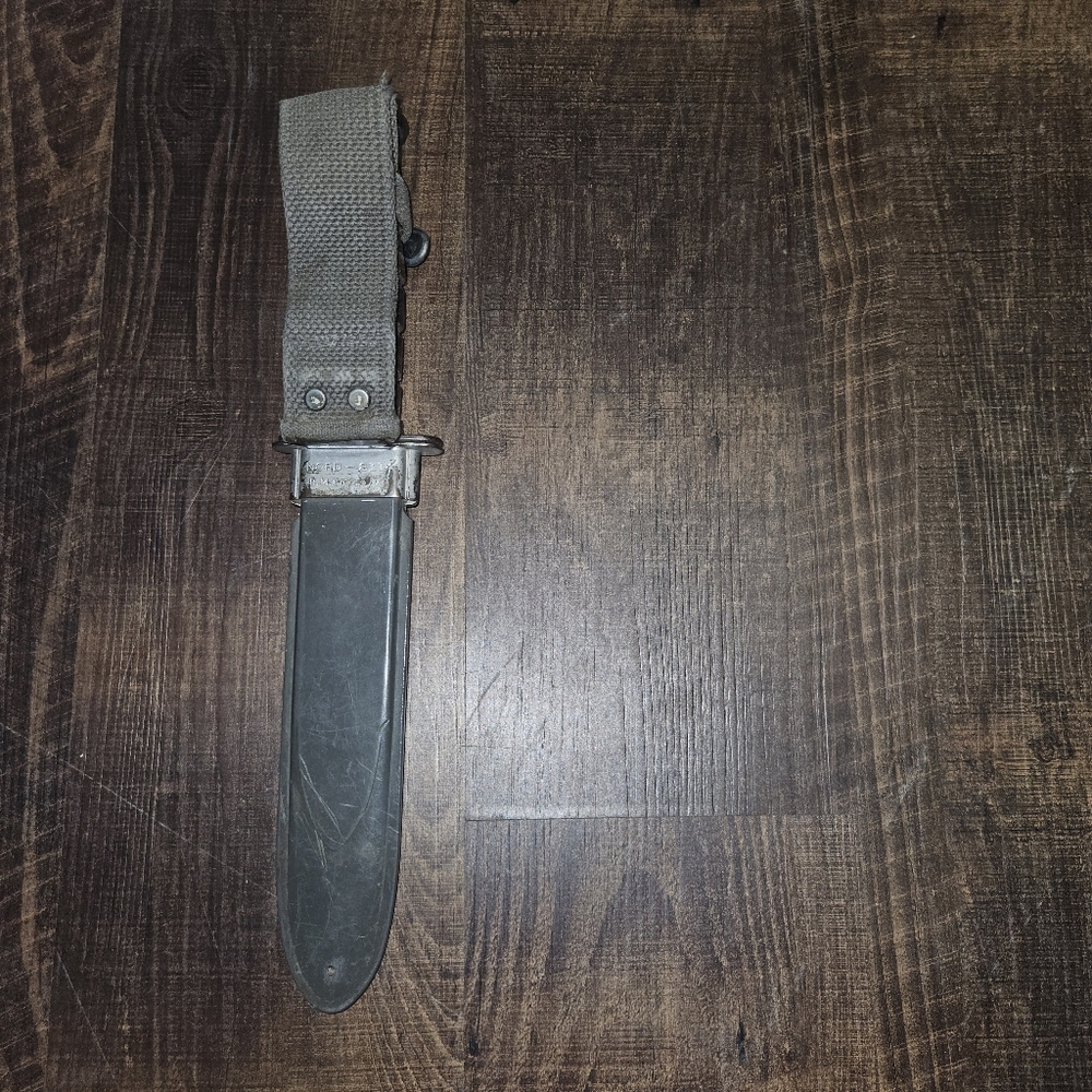 Vintage Original US WWII Knife And Sheath - Picture 3 of 6